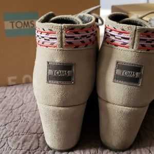 Grey Tom's wedge booties size 9